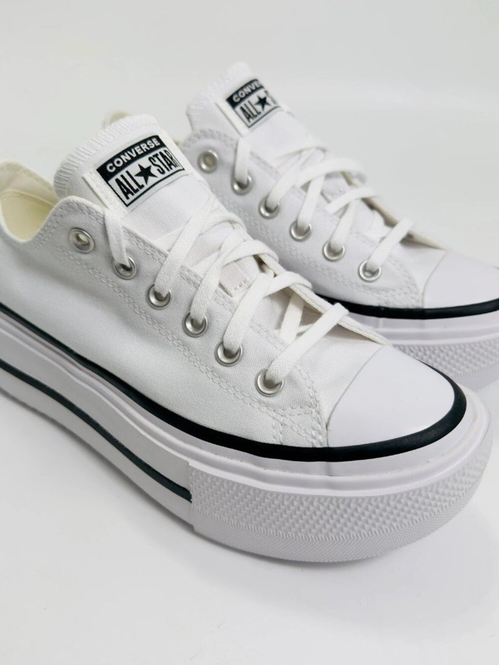 Converse Chuck Taylor All Star Lift Double Stack Platform White Size 8 NWOB - Picture 2 of 9